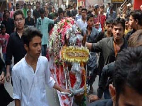 Riwayti style procession pulled Duldul