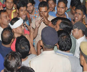 Police surrounded the arrest of muedered.
