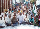 BKU activists By blockade