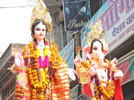 Grandiosely extracted Durga immersion trip