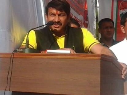 villagers protest against cm harish rawat.