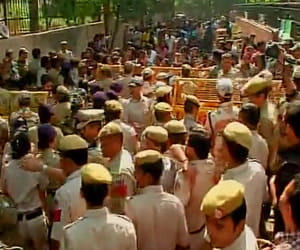students agitation in front of ugc 