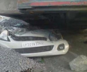 couple died in a car accident in lucknow