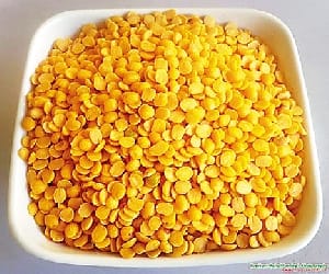 Pulse price in Lucknow gets low.