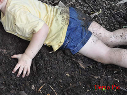 The body was found in canalization, dogs were rip the body.