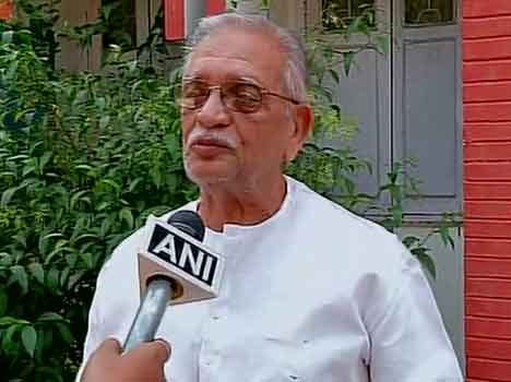 gulzar expressed his views on returning awards