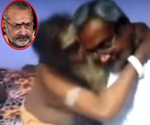 giriraj singh shown nitish kumar's video