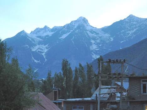 snowfall in manali.