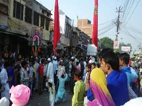 The handing-A-around in Karbala Tajiye