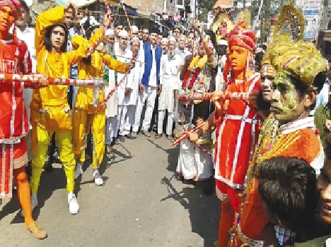 Rama - Ravana came together chariots and Muharram processions