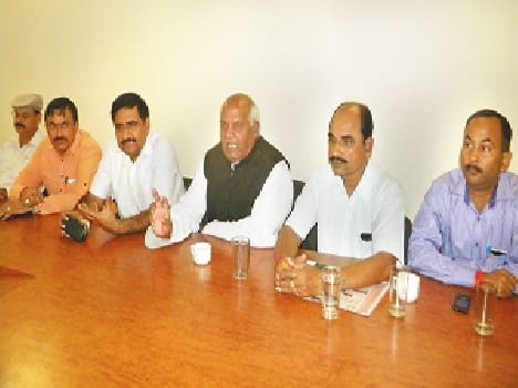 Eligible upper castes met reservation