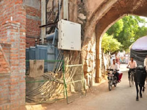 Occupy at the wall fortification
