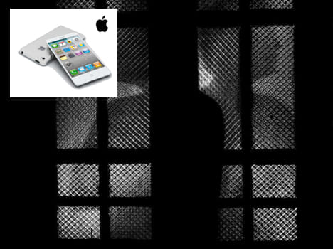 boy kidnaps himself for an apple smartphone