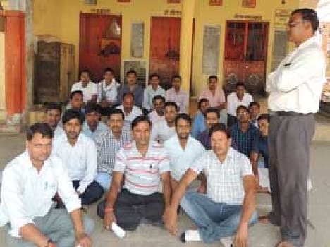 TET government is ignoring holders
