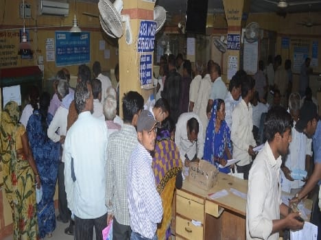 Several days later, a crowd of customers in open banks
