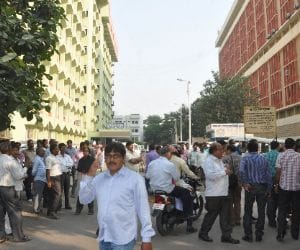 Earthquake shakes North India.