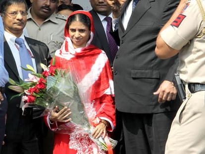 who knows, who is real parents of geeta