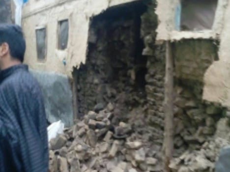 3 death because of J&K as earthquake jolts North India