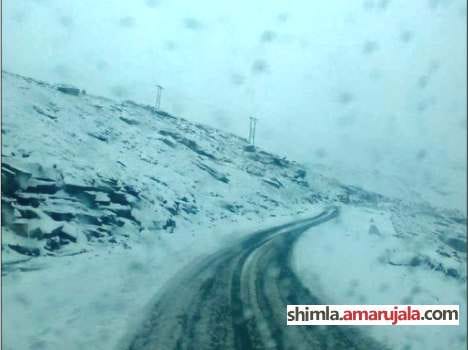 fresh snowfall in himachal hills.