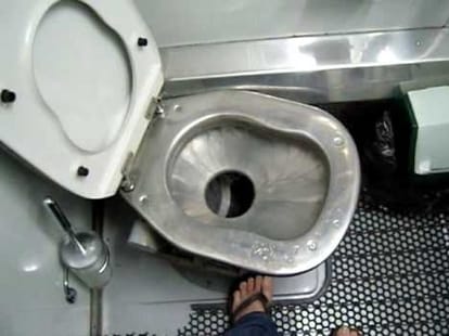 Court Fined to railway for loo embarrassment