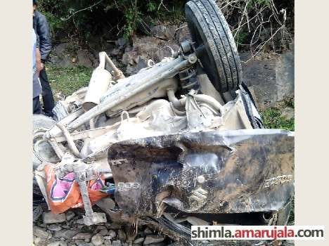 car accident in himachal, three person killed.