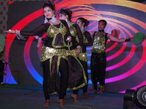 Dhaval light Kanha worship distributed Heel