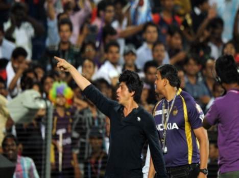 shahrukh khan in trouble