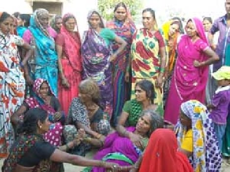 In the accident killed three , including Dudmunhi