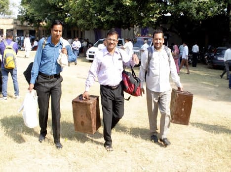 voting for panchayat poll in mathura