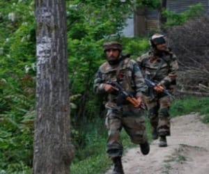 encounter starts in handwara
