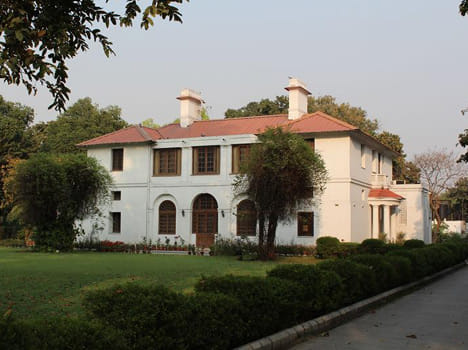 Biggest insult to Kalam's legacy to allot his home to Mahesh Sharma,