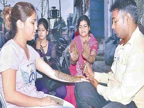 market ready for karwachauth festival