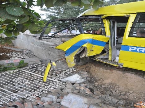 accident with scholl bus, two injured