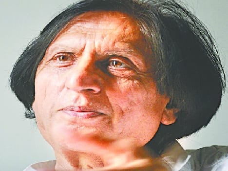 Prof. Kalidas will be honored with the gold medal . Wasim Bareilvi