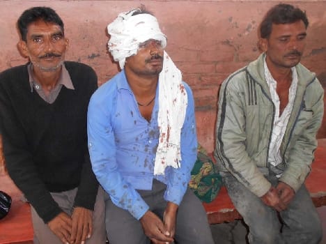 Mess with voters in Basupur Seven injured in the firing-stoned
