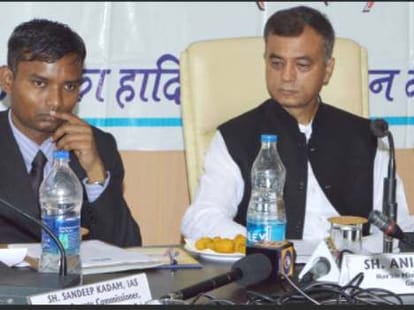 hp govt will reduce power of panchayat pradhan.