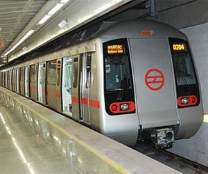 sreedharan take special meeting for lucknow metro