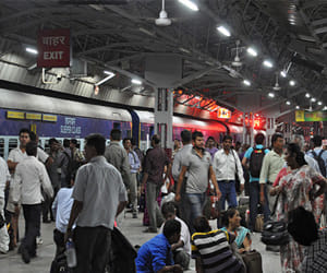 Do not bother, this festival 136 special train for you from Delhi