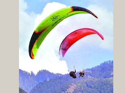 Paragliding world cup in in beed billing Kangra.