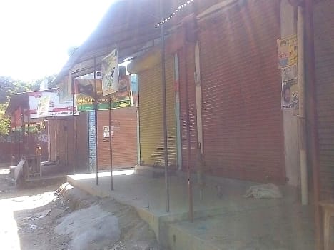 The market then fell off in panic Hazara Chandia