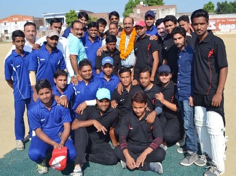 team royal challengers defeated subhaniya