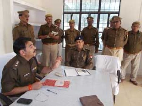 Bodybuilders security arrangements on the strong room
