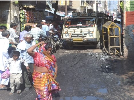 Agra road run on clean-up operation