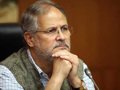 CM-LG war again, Kejriwal said LG saving jaitely