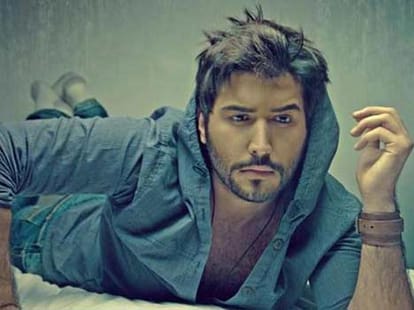 Actor Abdul Aziz al-Kassar detained for taking selfies
