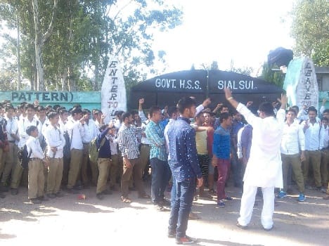 students put anti-India slogans in argument 