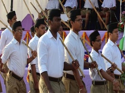 Congress activist hoisted indian flag on RSS offices