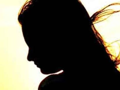 girl makes suiside vedio before commiting suiside