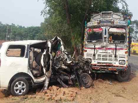 brutal accident in khanna, 5 karnal resident killed on spot