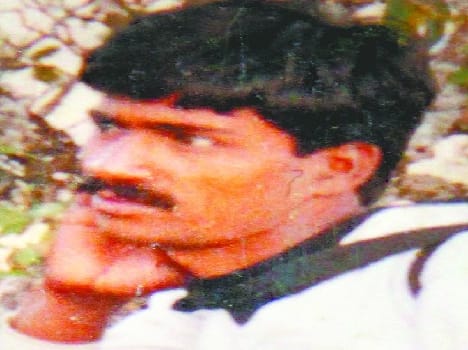 Godkr knife murder of gamblers fights porter